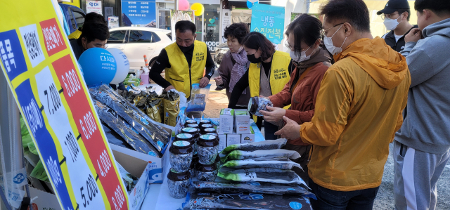 수산물 직거래장터 모습. 사진제공=전남도