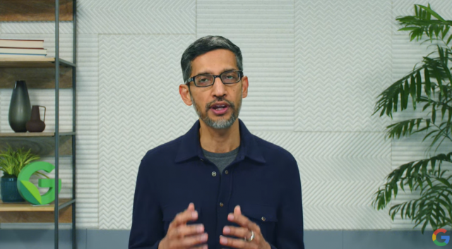 순다르 피차이 구글 최고경영자가 2일 구글의 연례 컨퍼런스 'AI@ 2022'에서 구글의 AI 비전을 밝히고 있다. /사진 제공=구글