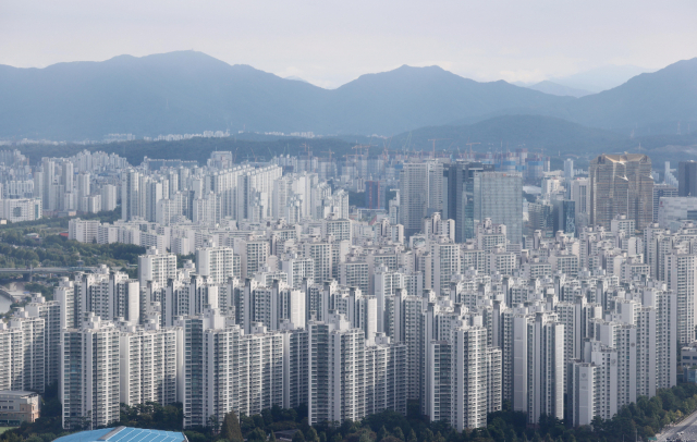 서울 시내 아파트 단지 전경. 연합뉴스