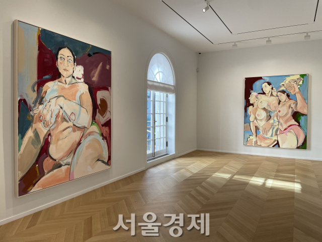 스카스데트(Skarstedt) 갤러리는 지난해 전속 계약을 맺은 크리스티나 반반(Cristina BanBan)의 신작으로 개인전 ‘Mujeres’를 12월 17일까지 연다.