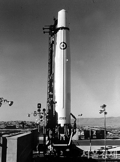 미국의 첫 중거리탄도미사일(IRBM) 'PGM-17A 토르 미사일'. 1950년대 중후반부터 미군에 배치됐다. 사진제공=보잉