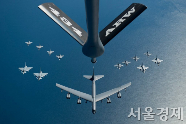 '韓잠수함에 美핵탄두 싣는다면'…문턱 밟은 한국형 핵공유'