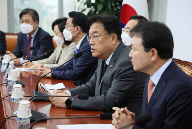 정진석 국민의힘 비상대책위원장이 14일 오전 국회에서 열린 비상대책위원회의에서 발언하고 있다. 연합뉴스