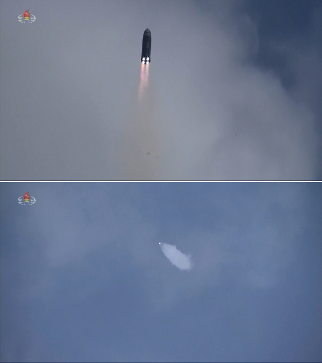 북한의 ICBM '화성 17형'이 이달 19일 평양 순안 일대에서 발사된 뒤 상승하자 궤적을 따라 연기처럼 비행운이 하늘에 형성됐다. 조선중앙TV화면 캡처·연합뉴스
