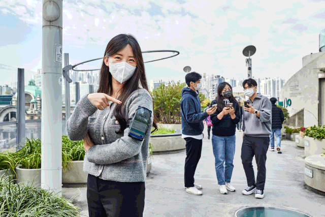 현대오일뱅크 임직원들이 걸음 기부 캠페인인 ‘그린워크, 투게더’에 참여하고 있다. 사진제공=현대오일뱅크