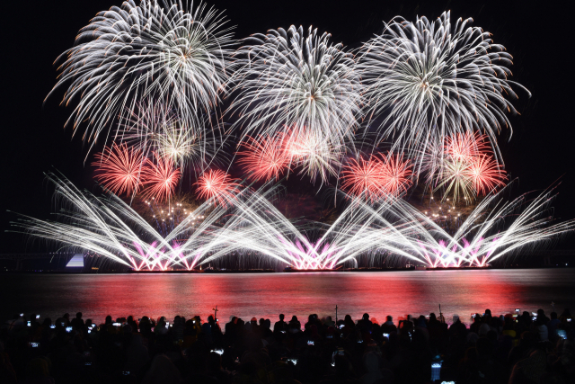 2019년 부산불꽃축제 전경./사진제공=부산시