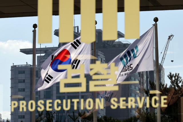 김용 이어 정진상도 검찰 조사서 '침묵' 일관