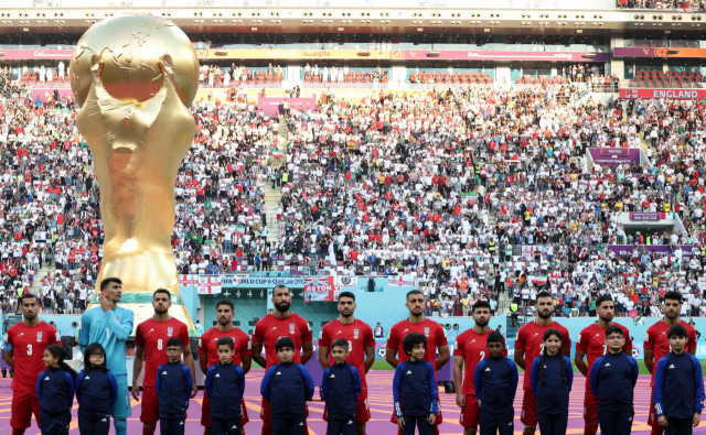 21일(현지 시간) 잉글랜드와의 개막전에 참가한 이란 축구 대표팀.AFP연합뉴스