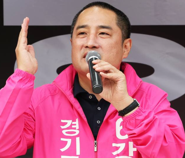 검찰,‘선거 금품 제공’ 강용석 변호사 불구속 기소