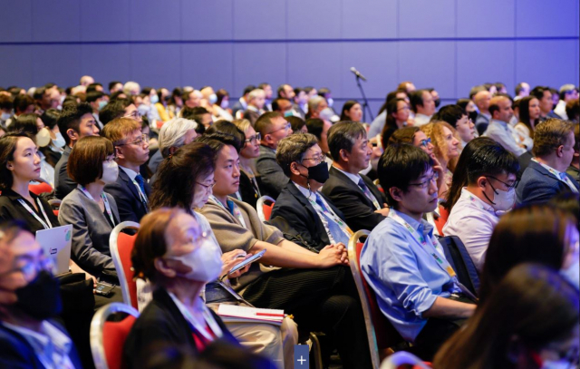 ESMO Asia Congress 2022 플레너리 세션에는 2000여 명의 청중이 몰렸다. 사진 제공=ESMO Asia