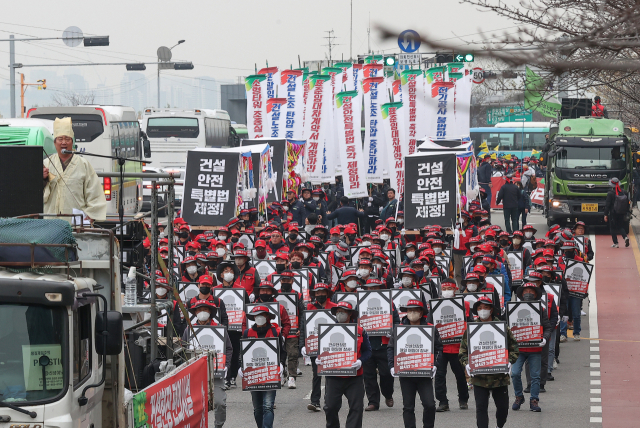 건설현장 노조 불법행위 뿌리 뽑는다…경찰 '200일간 전쟁' 선포