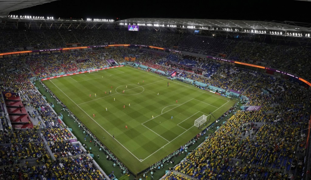 '한국-브라질 경기가 마지막'…4000억짜리 경기장 철거 왜?