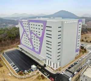 경기도 이천시에 위치한 한섬 온라인 전용 물류센터.