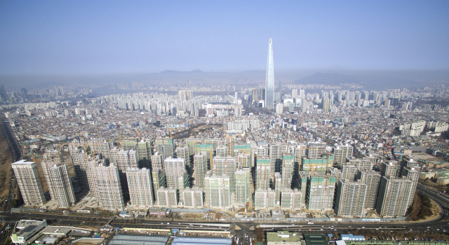 전국 아파트 중 시가총액이 가장 높은 서울 송파구 가락동 ‘헬리오시티’를 건축 과정 당시 촬영한 사진. 서울경제DB