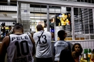 브라질 산투스의 축구 팬들이 펠레 추모를 위해 모여있다. 로이터연합뉴스