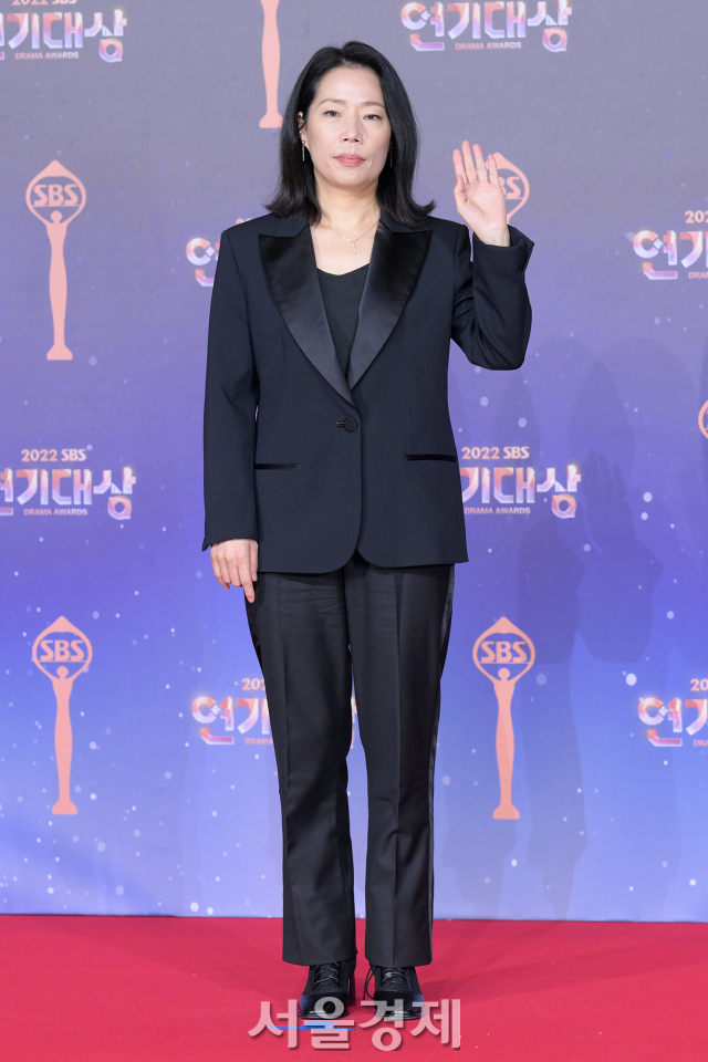 배우 심소영이 31일 오후 서울 마포구 SBS 프리즘타워에서 열린 '2022 SBS 연기대상' 레드카펫에서 포즈를 취하고 있다. / 사진=김규빈 기자