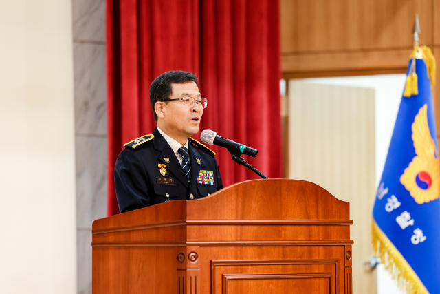 김병수 경남경찰청장이 2일 2023년 계묘년 시무식에서 인사말을 하고 있다. /사진제공=경남경찰청