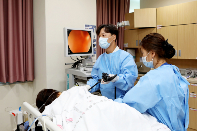 췌장암 재발로 위출구 막힌 환자, 수술 없이도 치료 성공[헬시타임]