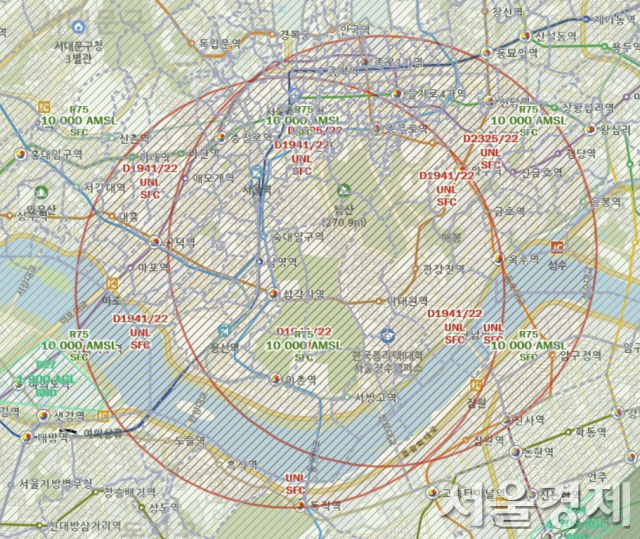 서울 비행금지구역 'P-73'(빨간색 동심원 2개)의 지정 현황. 각각 용산과 한남동 일대를 중심으로 약 3.7km 반경에 걸쳐 설정돼 있다. 자료제공=국토교통부