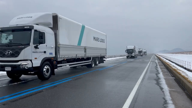 마스오토가 개발한 자율주행 시스템이 탑재된 트럭이 화물 운송을 하고 있다. 사진 제공=마스오토