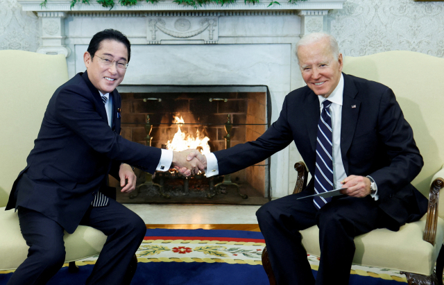 기시다 후미오 일본 총리와 조 바이든 미국 대통령이 13일(현지시간) 미국 백악관에서 정상회담을 진행했다. 로이터연합뉴스