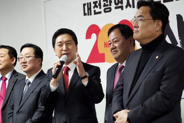 '84만 당원' 수도권 37%·영남 41%…'결선투표 변수 더 커졌다'