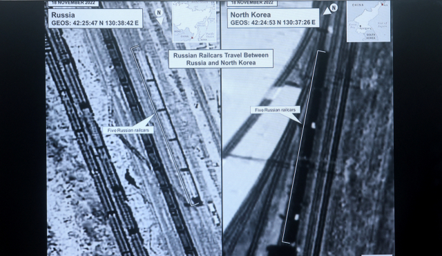 러시아 기차가 러시아와 북한을 오가는 모습이 담긴 위성사진을 20일 백악관이 공개했다./로이터 연합뉴스