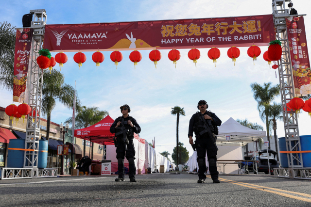 '용의자 아시아계' LA 음력설 행사서 총기난사로 10명 사망