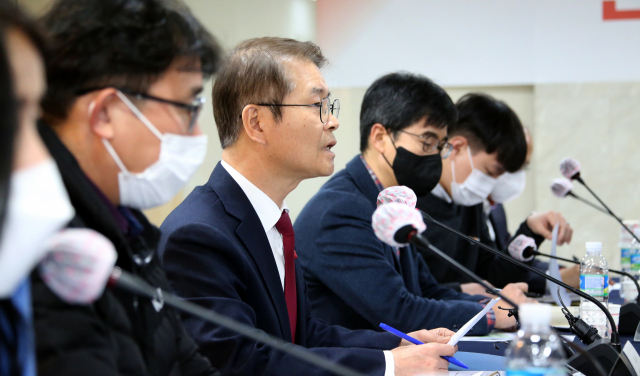 이정식 고용노동부 장관이 25일 서울 중구 지방고용노동청에서 열린 '현장 근로감독관 간담회'에서 발언하고 있다. 연합뉴스