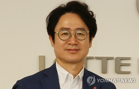 [속보]'노조법 위반' 김주남 롯데면세점 대표 징역 6개월·집행유예 2년