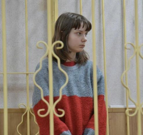 우크라전쟁 비판한 러 소녀 징역형 위기