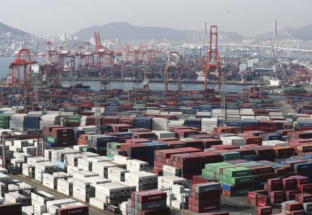 '미중 무역갈등 심해지면 韓 GDP 최대 0.3% 하락'