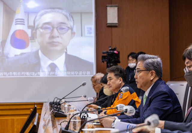 박진 외교부 장관이 7일 서울 종로구 외교부 내 상황실에서 열린 튀르키예 지진피해 민관합동 해외지원협의회에 참석해 발언하고 있다. 연합뉴스