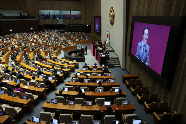 박홍근 더불어민주당 원내대표가 13일 열린 국회 본회의에서 교섭단체 대표연설을 하고 있다. 연합뉴스