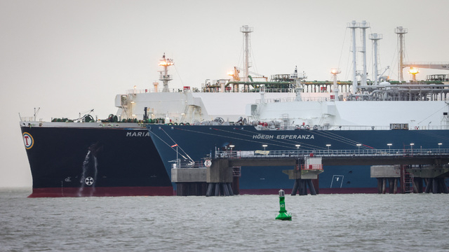 독일 빌헬름스하펜항구에 정박한 미국 LNG선. AFP=연합뉴스