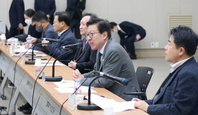 박형준 부산시장이 17일 부산 동구 부산항국제컨벤션센터에서 기자 간담회를 열고 부산엑스포 유치 준비 상황을 설명하고 있다. 사진 제공=대한상의