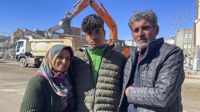 튀르키예 건물 잔해 속 유언 남긴 17세 소년…'살아 나갈 수만 있다면'