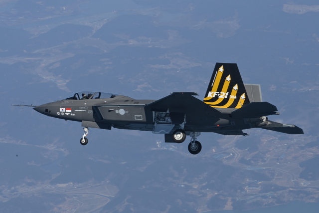 20일 한국형 전투기 KF-21 보라매 시제 4호기가 첫 비행에 성공했다. /사진 제공=방사청