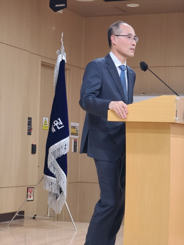 이순호 한국예탁결제원 사장이 지난 15일 열린 직원 청문회에서 질문에 답하고 있다. 사진 제공=예탁원 노조