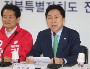 '연포탕' 달구는 김기현, 중진들과 릴레이 회동