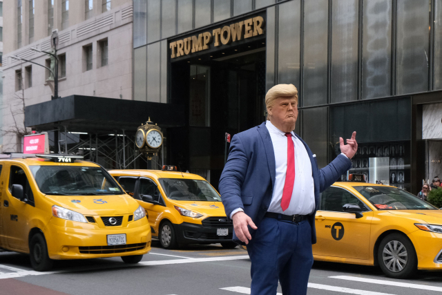 트럼프 수갑 차지는 않을 듯…뉴욕 일대 팽팽한 긴장감