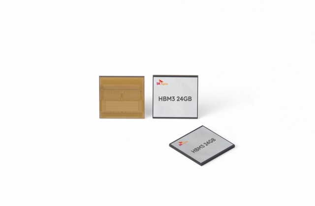 지난 20일 SK하이닉스가 개발 완료를 발표한 HBM3 24GB. 사진제공=SK하이닉스