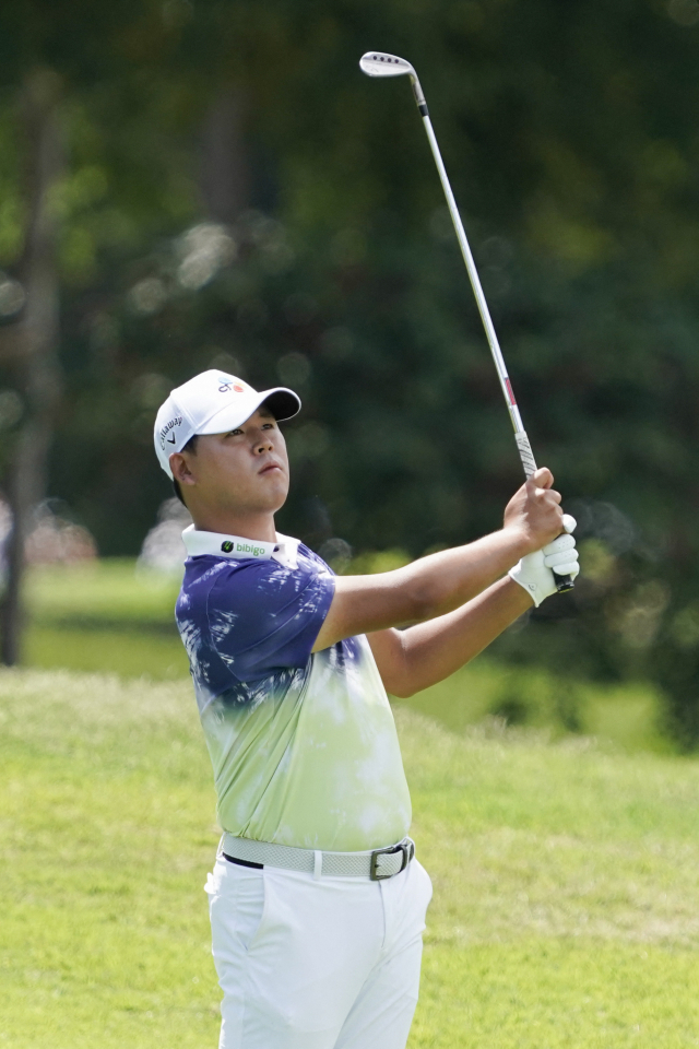 아이언 샷으로 3번 홀 그린을 공략하는 김시우. USA투데이스포츠연합뉴스