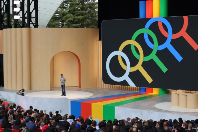 지난 10일(현지 시간) 미국 마운틴뷰 구글 캠퍼스에서 순다르 피차이 구글 CEO가 구글 I/O 기조연설을 하고 있다. /실리콘밸리=정혜진 특파원