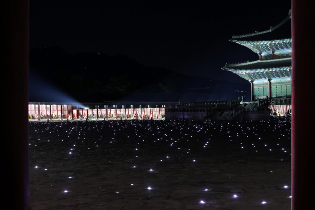 궁궐 물들인 구찌…경복궁의 밤은 낮보다 아름다웠다