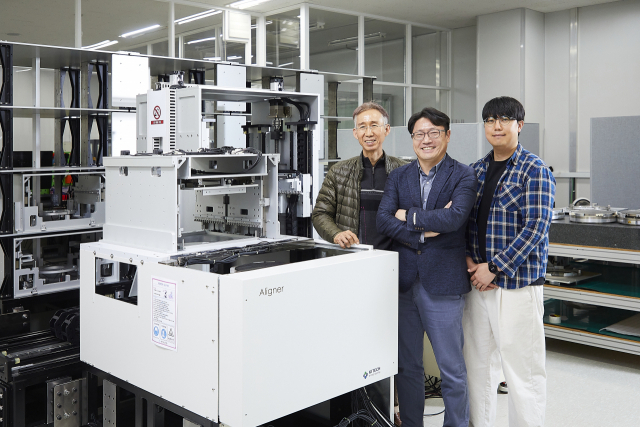 한국생산기술연구원 남경태(왼쪽에서 두번째) 박사 연구팀. 사진제공=한국생산기술연구원