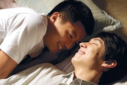 남성 동성애를 다룬 영화 '친구사이'의 한 장면.