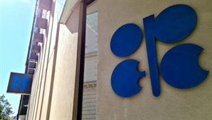 OPEC+ 주요국, 자발적 감산 기간 내년 말까지 연장