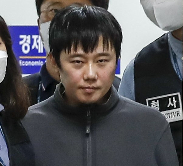 ‘범죄자 실물 맞나?’…정유정 사건 계기 ‘머그샷 공개법’ 탄력
