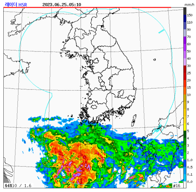 25일 오전 7시까지 관측된 레이더 영상. 장마전선이 북상하면서 현재 제주도와 남해안 일대에 비가 내리고 있다. 기상청 제공